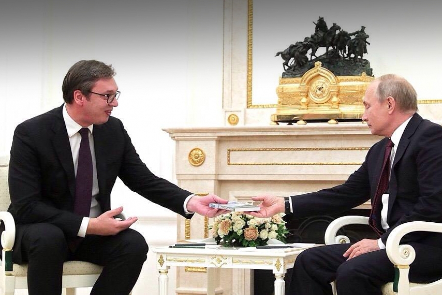 Vučićev lov na "crveni oktobar"