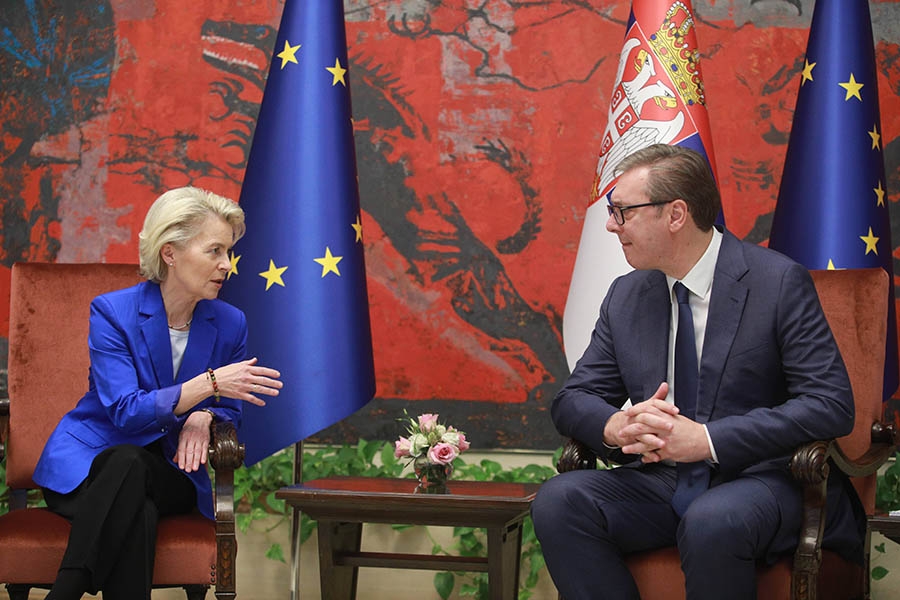 "De facto" recognition of Kosovo - a term intended for Kurti