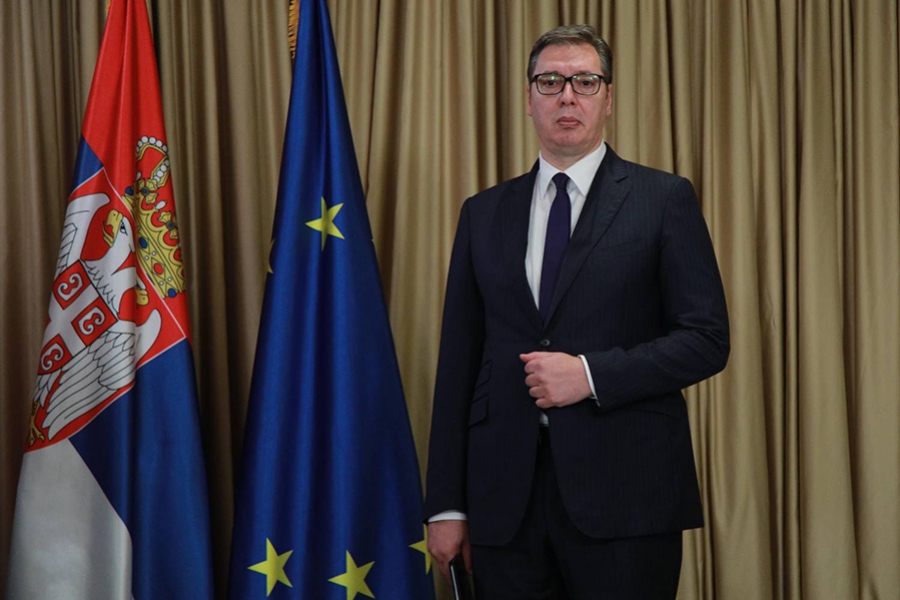 Where the double game of government with European integration has brought us