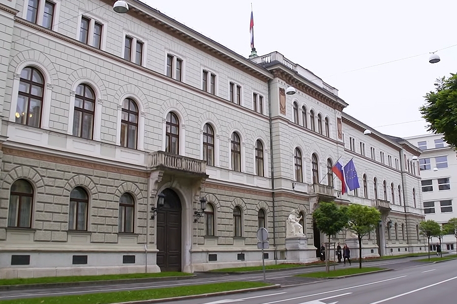 Mnogo buke oko nezvaničnih papira