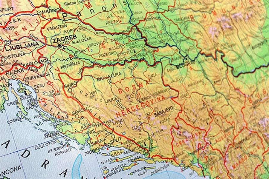 Granice, sto godina kasnije