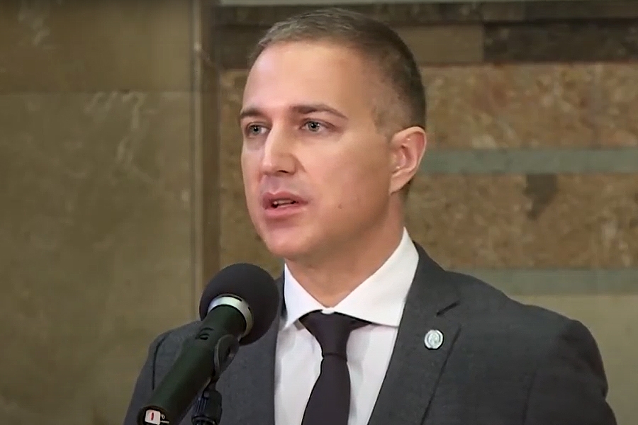 Može li Nebojša Stefanović da formira poslanički klub?