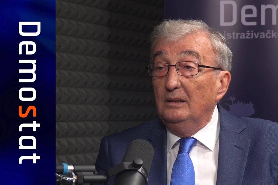 Čedomir Čupić: Vučić zloupotrebljava i Đinđića i Miloševića