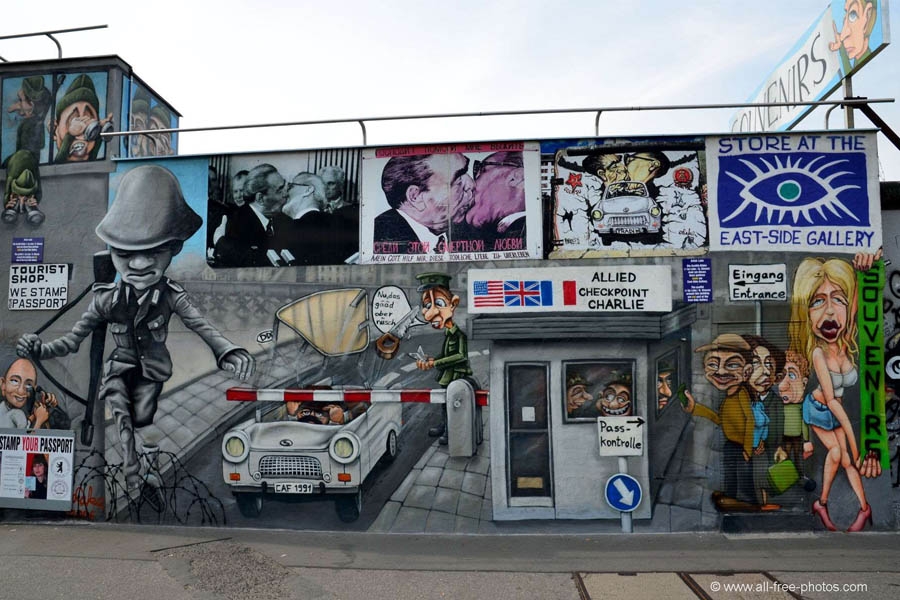 Berlinski zid 30 godina kasnije