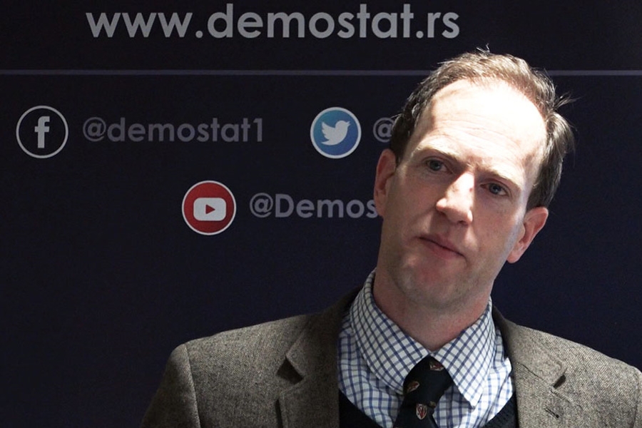 Timoti Les: "KOSOVO ĆE NA KRAJU BITI PODELJENO"