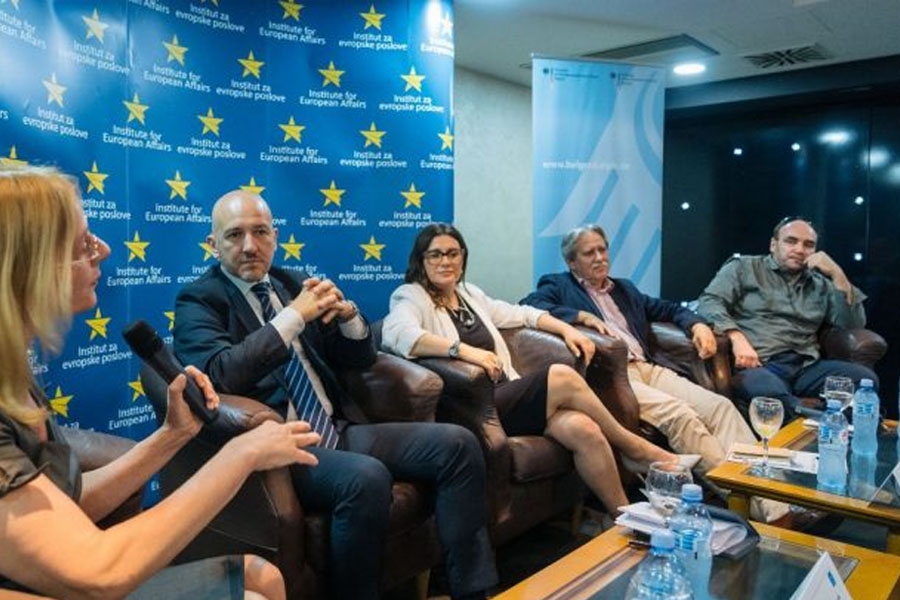 Zoran Panovic : Svima Rusija bliska srcu, a slali bi decu na Zapad