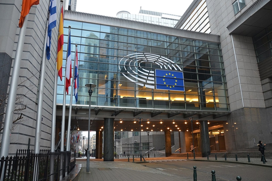 Vučićevo izazivanje Brisela