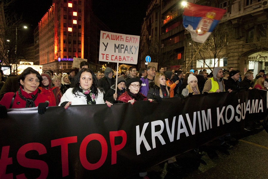 Šta to sve trese Vučićevu vlast